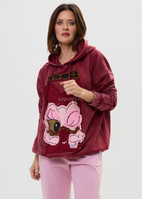 Bordowa bluza z kapturem i artystycznym nadrukiem w stylu streetwear