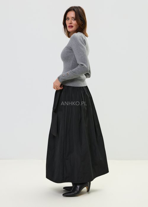 Czarna spódnica długa z wiązaniem w pasie i luźnym krojem