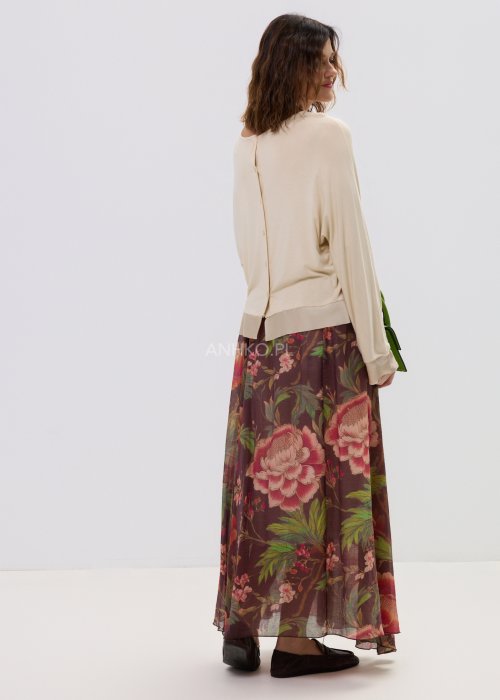 Beżowa bluzka oversize z miękkiego materiału z guziczkami z tyłu