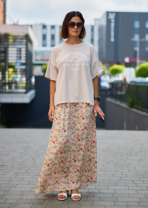 T-shirt damski oversize z napisem Saint Tropez French Riviera – beżowy.