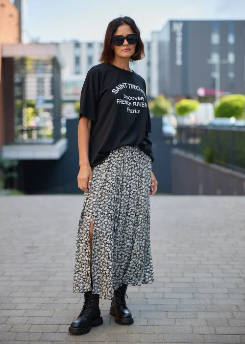 T-shirt damski oversize z napisem Saint Tropez French Riviera – czarny.