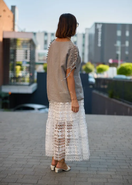 Bluzka damska lniana taupe z koronkowymi rękawami i wiązaniem – oversize