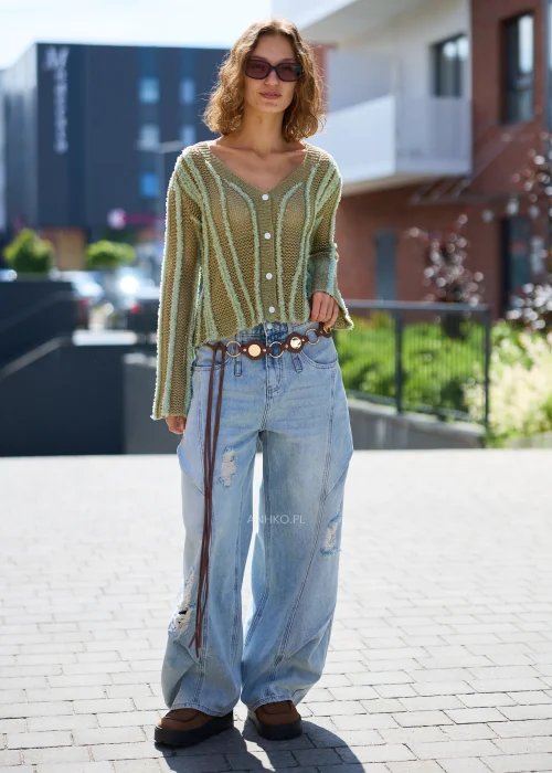 Jasnoniebieskie jeansy damskie wide leg z przetarciami, dekoracyjnymi przeszyciami i wysokim stanem