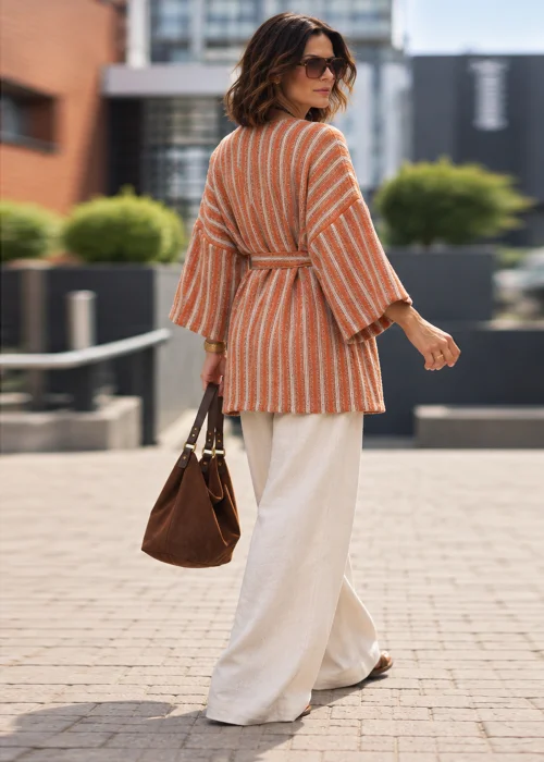 Pomarańczowe kimono damskie w paski z szerokimi rękawami, lekkie narzutka w stylu boho