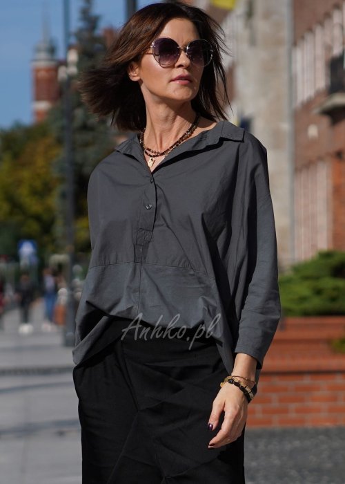 szara koszula damska oversize Alia z kołnierzem i guzikami, luźna bawełniana koszula damska w stylizacji miejskiej